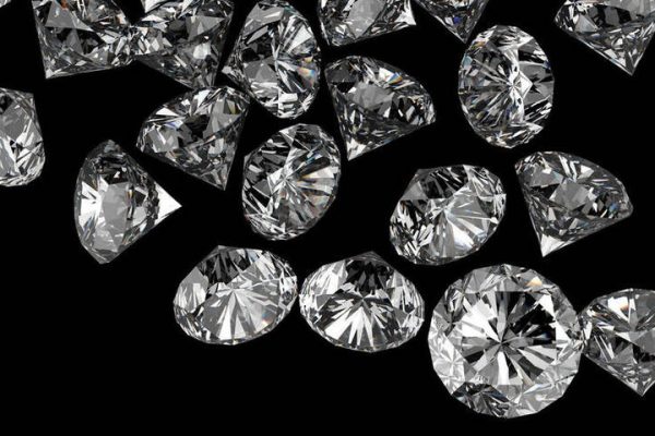 Die Intrigen des Diamantsteins: Die Enthüllung der Geheimnisse